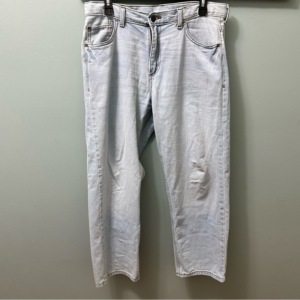 Wrangler Boy’s Loose Fit Jean size 16 light wash HUSKY